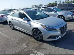 KMHE34L1XHA054979 2017 HYUNDAI SONATA