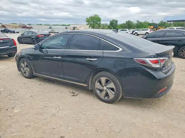 KMHE34L1XHA055937 2017 HYUNDAI SONATA - Image 2