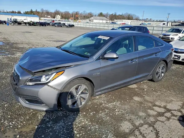 KMHE34L1XHA056165 2017 HYUNDAI SONATA - Image 1