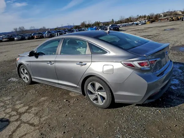 KMHE34L1XHA056165 2017 HYUNDAI SONATA - Image 2