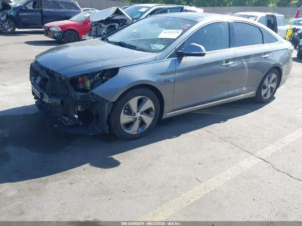KMHE34L1XHA056554 2017 HYUNDAI SONATA - Image 2