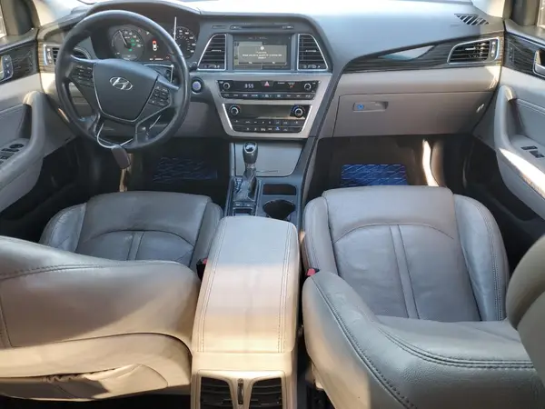 KMHE34L1XHA057221 2017 HYUNDAI SONATA - Image 8