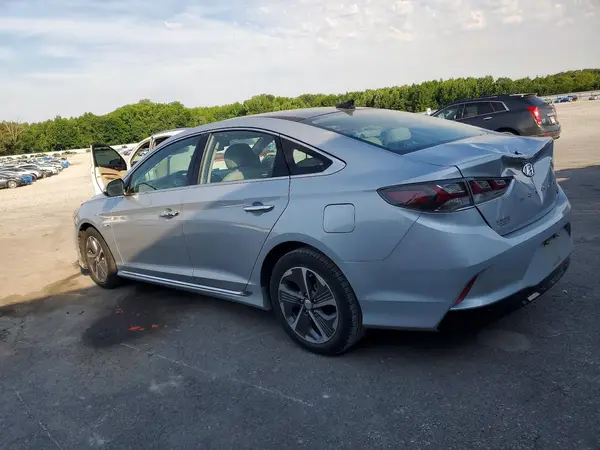KMHE34L30JA082989 2018 HYUNDAI SONATA - Image 2