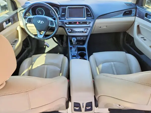 KMHE34L30JA083477 2018 HYUNDAI SONATA - Image 8