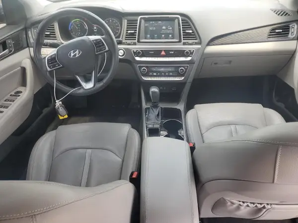 KMHE34L30JA083950 2018 HYUNDAI SONATA - Image 8