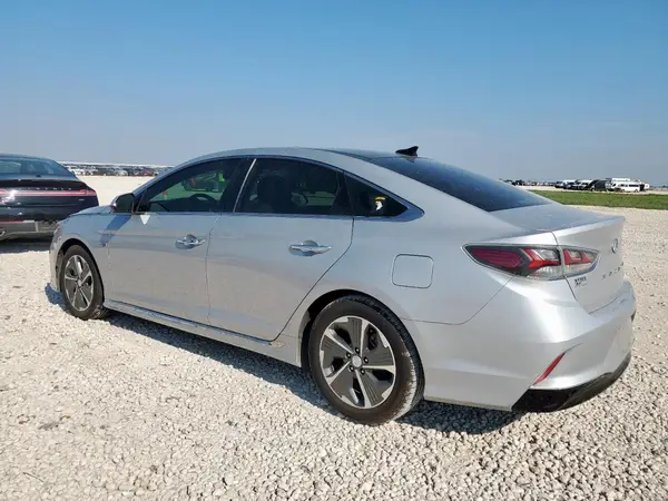 KMHE34L30JA085682 2018 HYUNDAI SONATA - Image 2