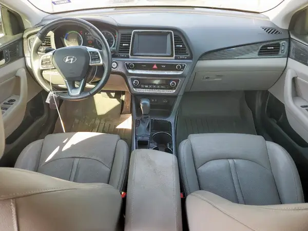KMHE34L30JA085682 2018 HYUNDAI SONATA - Image 8