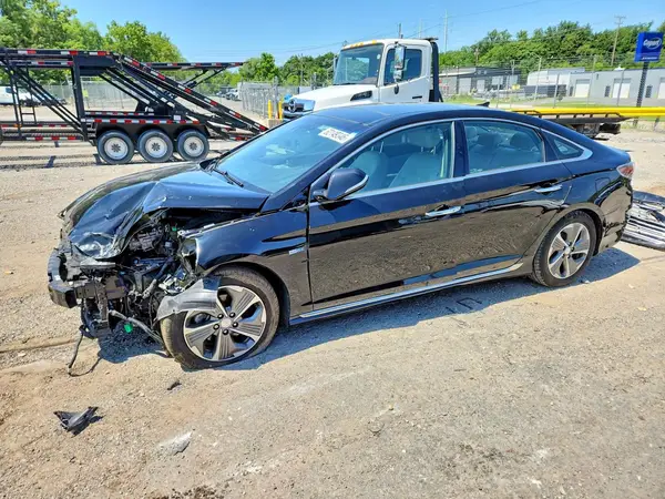KMHE34L30KA088048 2019 HYUNDAI SONATA - Image 1