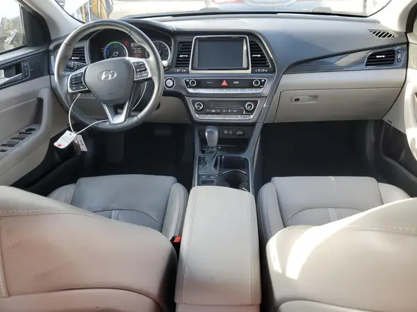 KMHE34L30KA092231 2019 HYUNDAI SONATA - Image 8