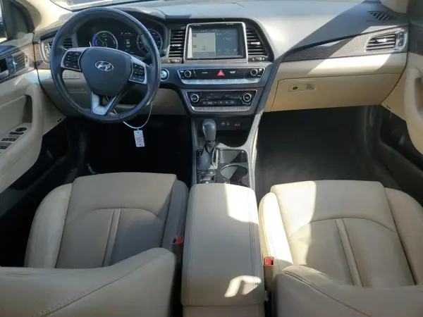 KMHE34L30KA092357 2019 HYUNDAI SONATA - Image 8