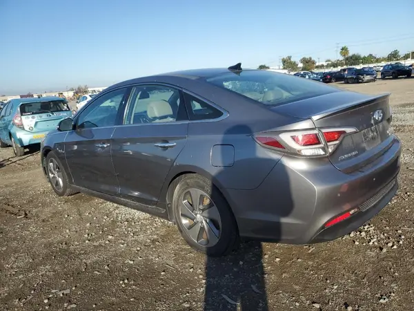 KMHE34L31HA064561 2017 HYUNDAI SONATA - Image 2