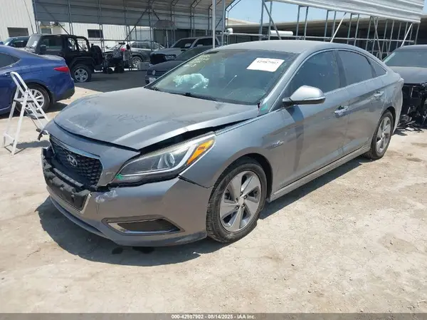 KMHE34L31HA066794 2017 HYUNDAI SONATA - Image 2
