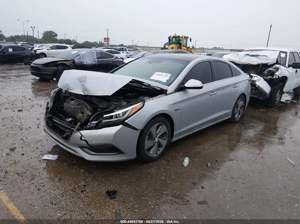 KMHE34L31HA067170 2017 HYUNDAI SONATA - Image 2