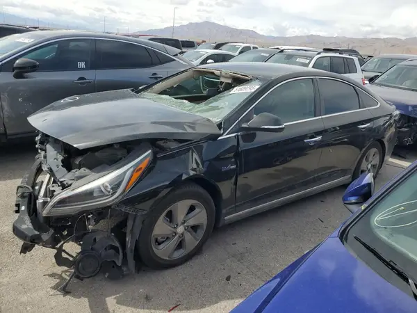 KMHE34L31HA067573 2017 HYUNDAI SONATA - Image 1
