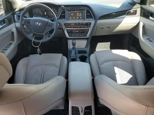 KMHE34L31HA077214 2017 HYUNDAI SONATA - Image 8