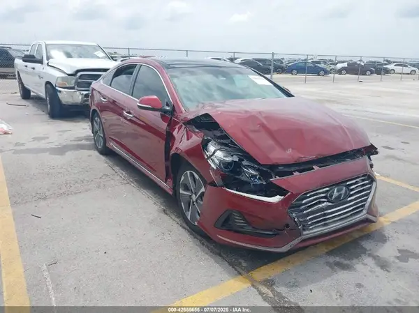 KMHE34L31JA082886 2018 HYUNDAI SONATA - Image 1