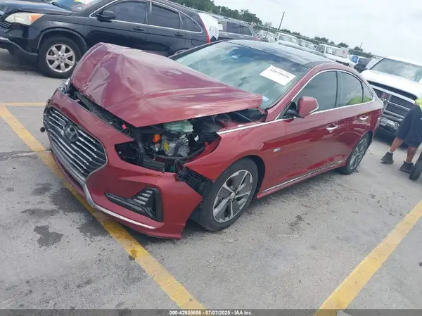 KMHE34L31JA082886 2018 HYUNDAI SONATA - Image 2