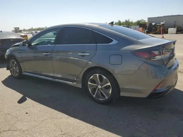 KMHE34L31JA087053 2018 HYUNDAI SONATA - Image 2