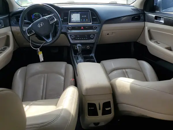 KMHE34L31KA087894 2019 HYUNDAI SONATA - Image 8