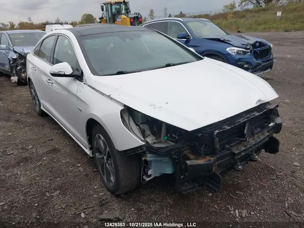 KMHE34L31KA091864 2019 HYUNDAI SONATA - Image 1