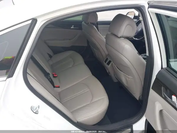 KMHE34L32HA071373 2017 HYUNDAI SONATA - Image 8