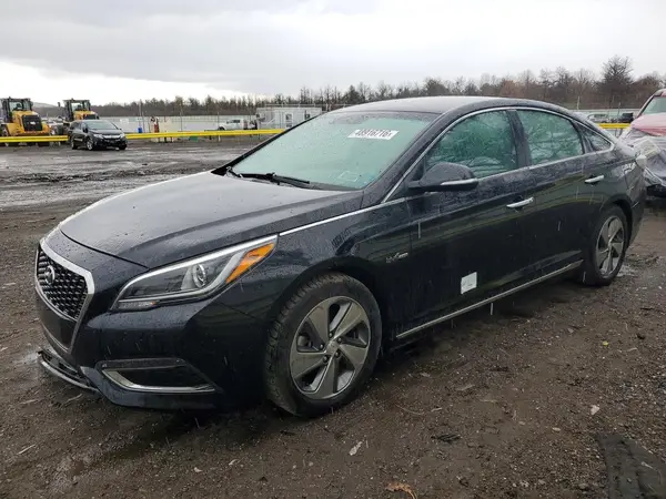 KMHE34L32HA075665 2017 HYUNDAI SONATA - Image 1