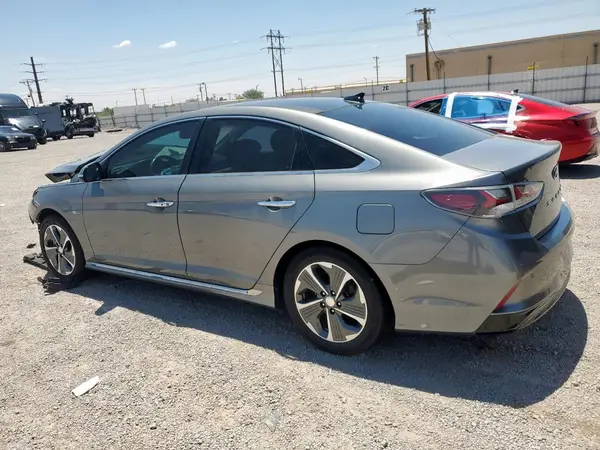 KMHE34L32JA086946 2018 HYUNDAI SONATA - Image 2
