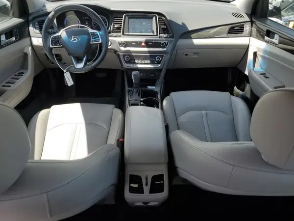 KMHE34L32KA089539 2019 HYUNDAI SONATA - Image 8