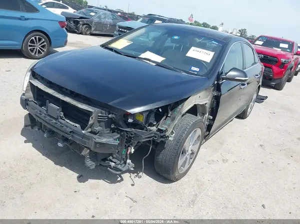 KMHE34L33HA067624 2017 HYUNDAI SONATA - Image 2