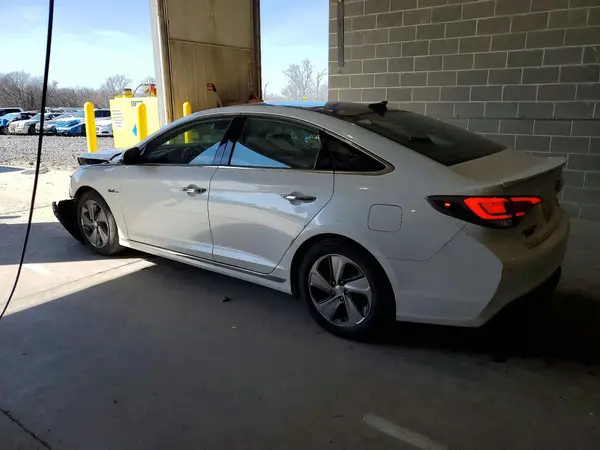 KMHE34L33HA075674 2017 HYUNDAI SONATA - Image 2