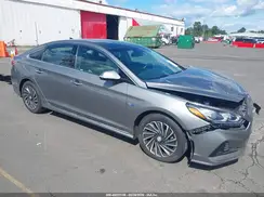 KMHE34L33JA083943 2018 HYUNDAI SONATA