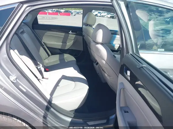 KMHE34L33JA083943 2018 HYUNDAI SONATA - Image 8
