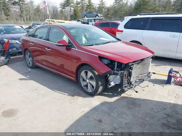 KMHE34L34HA069592 2017 HYUNDAI SONATA - Image 1