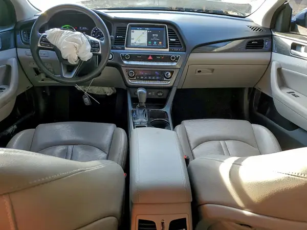 KMHE34L34JA086544 2018 HYUNDAI SONATA - Image 8
