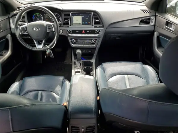 KMHE34L34KA087579 2019 HYUNDAI SONATA - Image 8