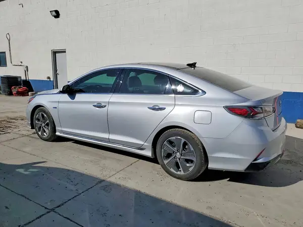 KMHE34L34KA092166 2019 HYUNDAI SONATA - Image 2
