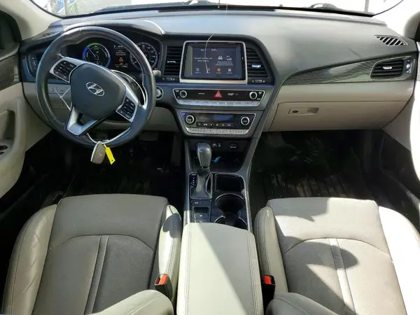 KMHE34L34KA092166 2019 HYUNDAI SONATA - Image 8