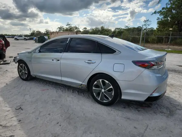 KMHE34L34KA093964 2019 HYUNDAI SONATA - Image 2