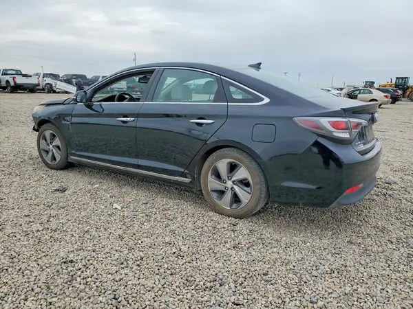 KMHE34L35HA067592 2017 HYUNDAI SONATA - Image 2