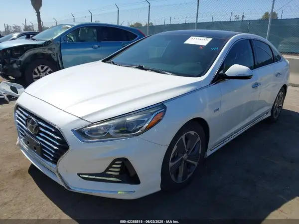 KMHE34L35JA083412 2018 HYUNDAI SONATA - Image 2