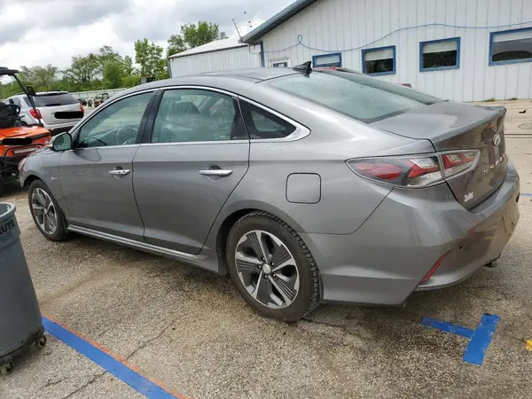 KMHE34L35JA086777 2018 HYUNDAI SONATA - Image 2
