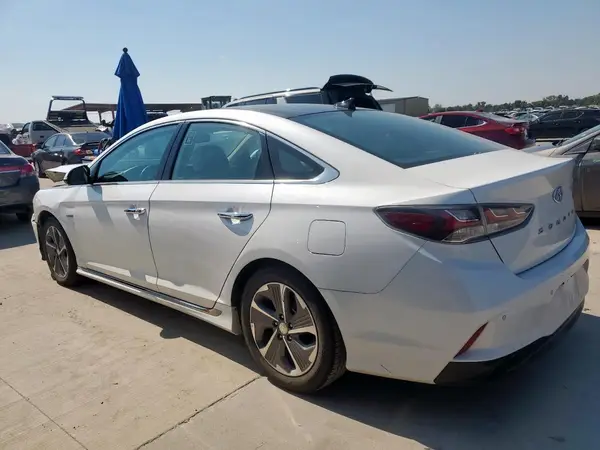 KMHE34L35KA089728 2019 HYUNDAI SONATA - Image 2