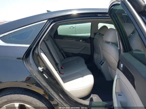 KMHE34L35KA092824 2019 HYUNDAI SONATA - Image 8