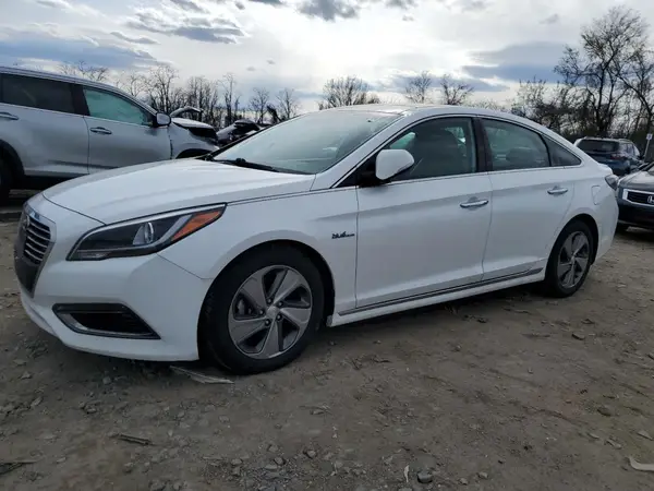 KMHE34L36HA067858 2017 HYUNDAI SONATA - Image 1