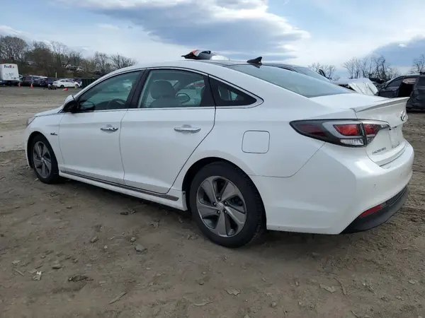KMHE34L36HA067858 2017 HYUNDAI SONATA - Image 2