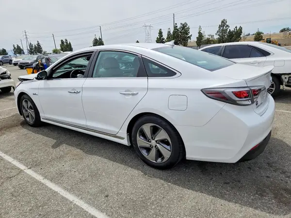 KMHE34L36HA071537 2017 HYUNDAI SONATA - Image 2