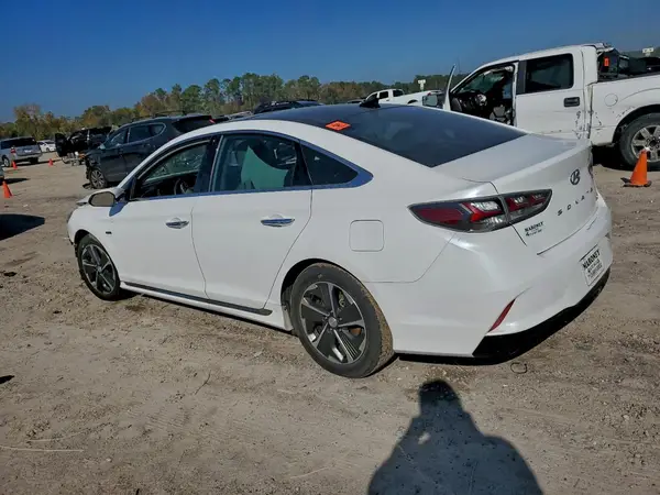 KMHE34L36KA093643 2019 HYUNDAI SONATA - Image 2