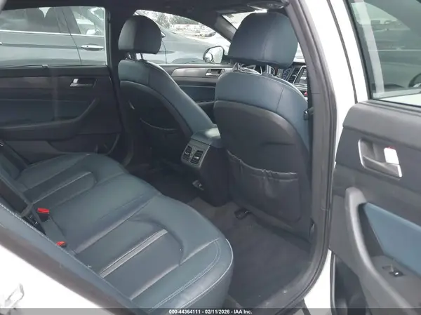 KMHE34L36KA094176 2019 HYUNDAI SONATA - Image 8