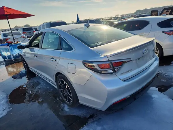 KMHE34L37HA072518 2017 HYUNDAI SONATA - Image 2