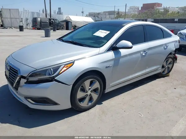 KMHE34L37HA077282 2017 HYUNDAI SONATA - Image 2